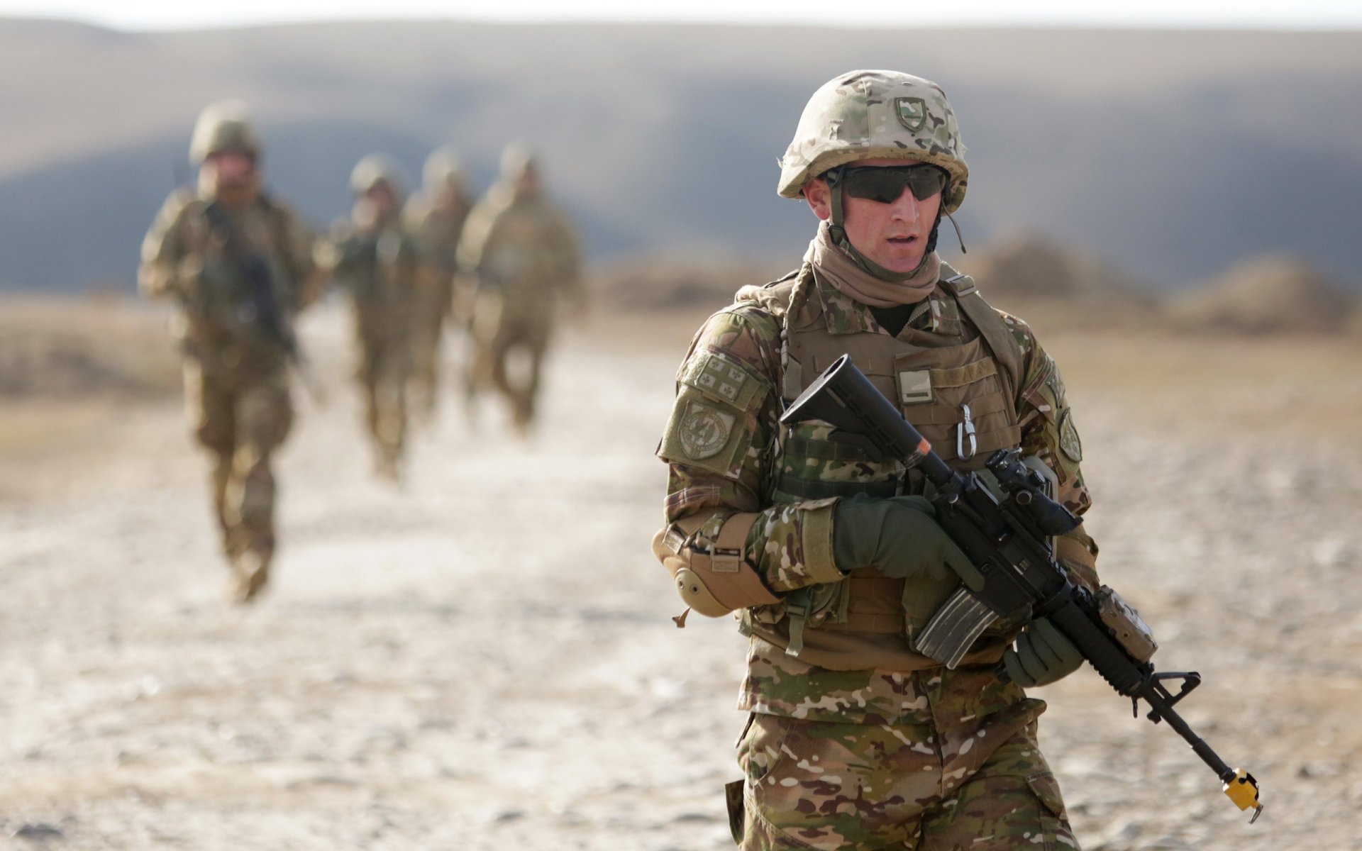 soldats armée armes