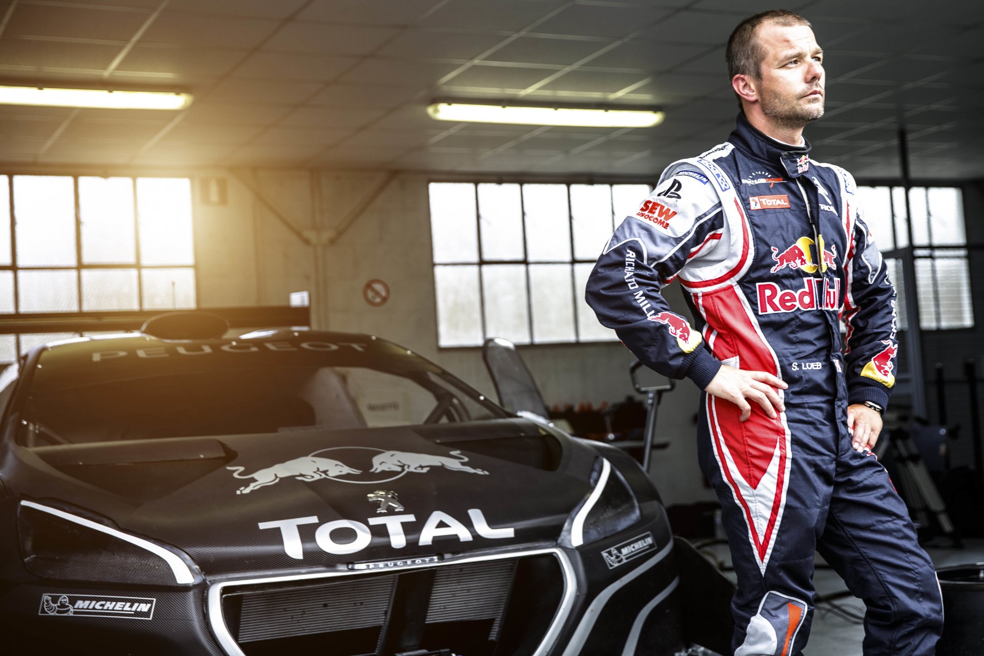 sebastian loeb sebastien loeb legende rennfahrer rallye champion pikes peak peugeot 208 t16 peugeot hintergrund hintergrund