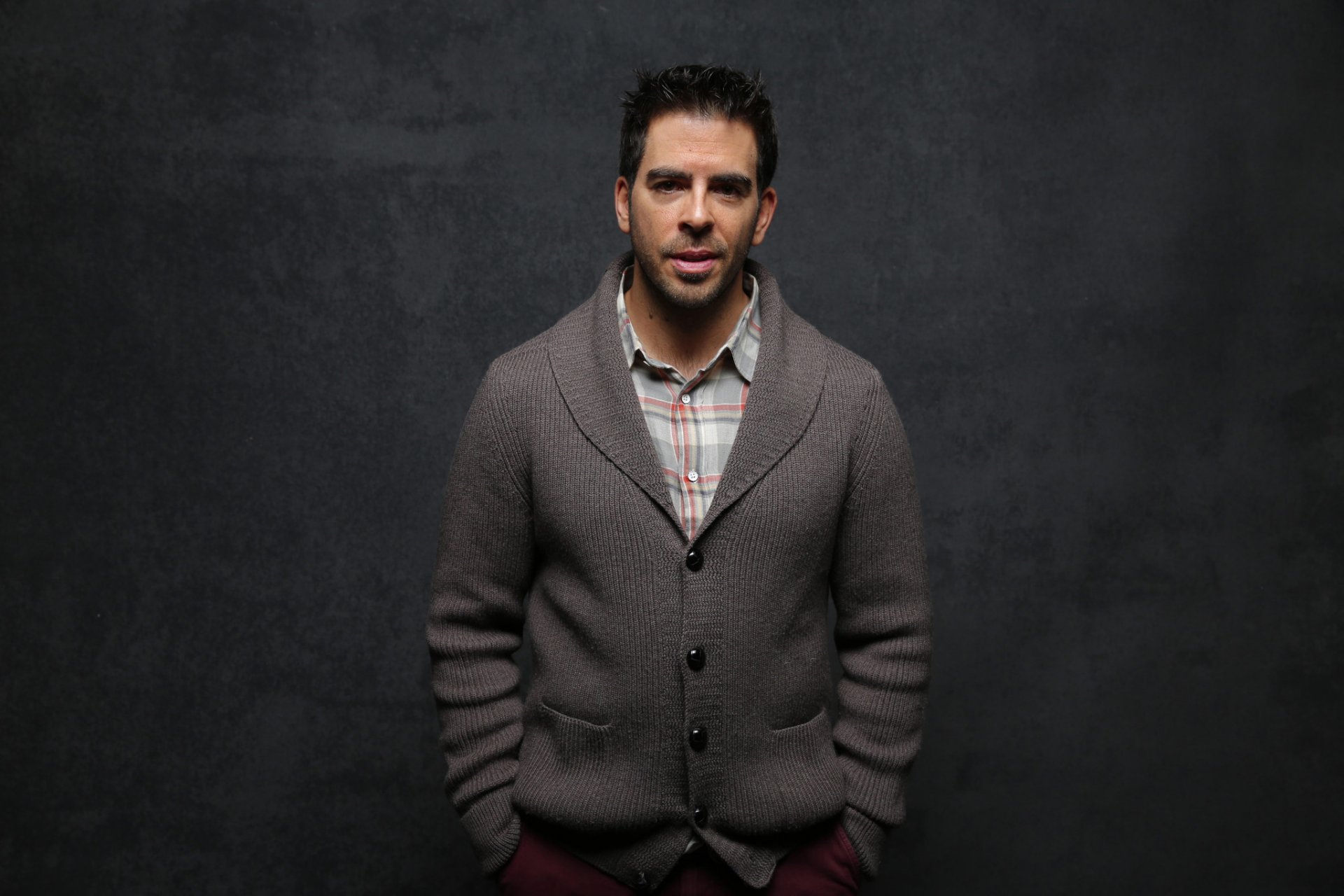 eli roth photo shoot for the movie knock knock eli roth sundance