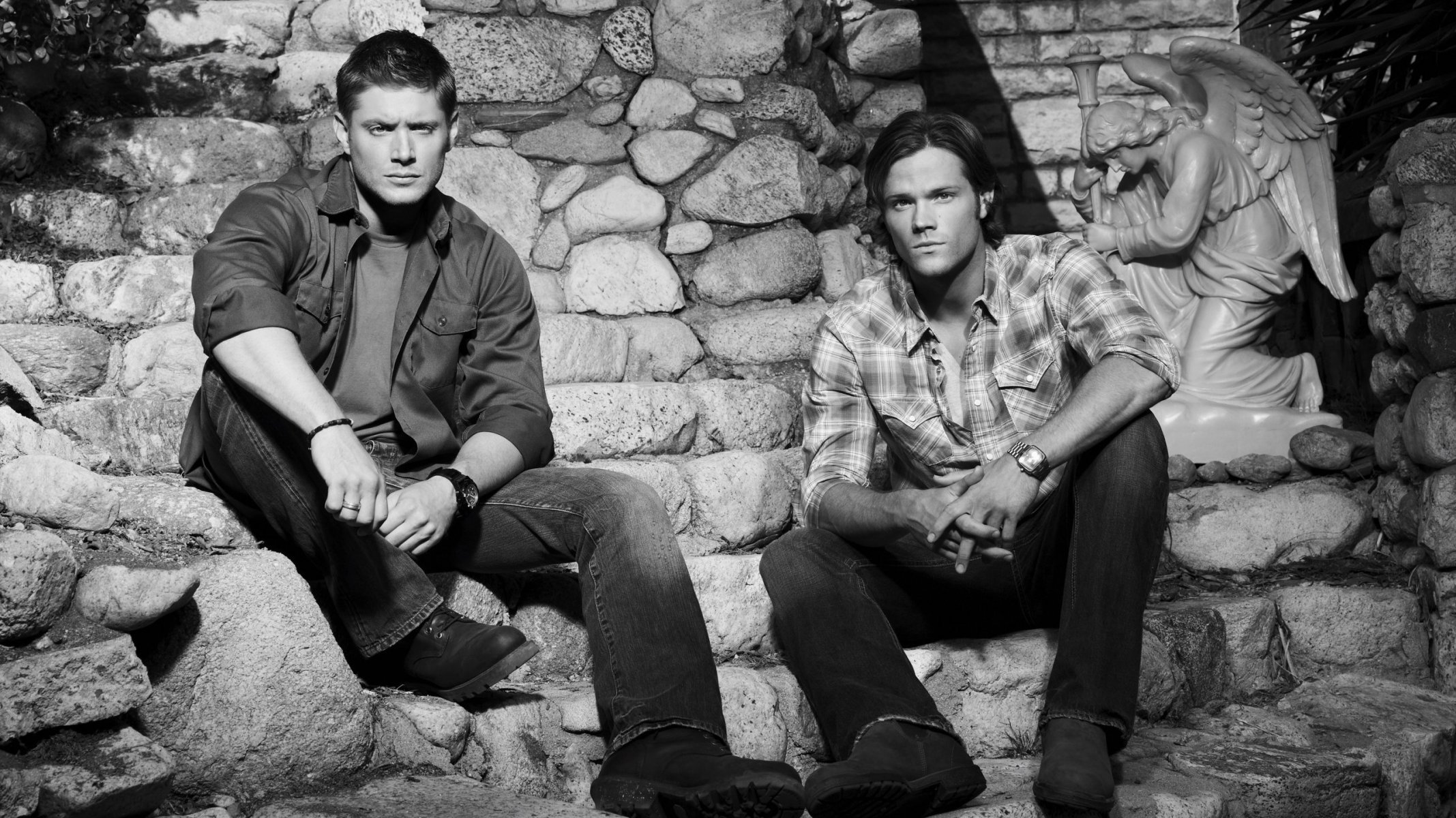 jared padalecki jensen jensen eccles nadprzyrodzony mężczyźni czarno-biały