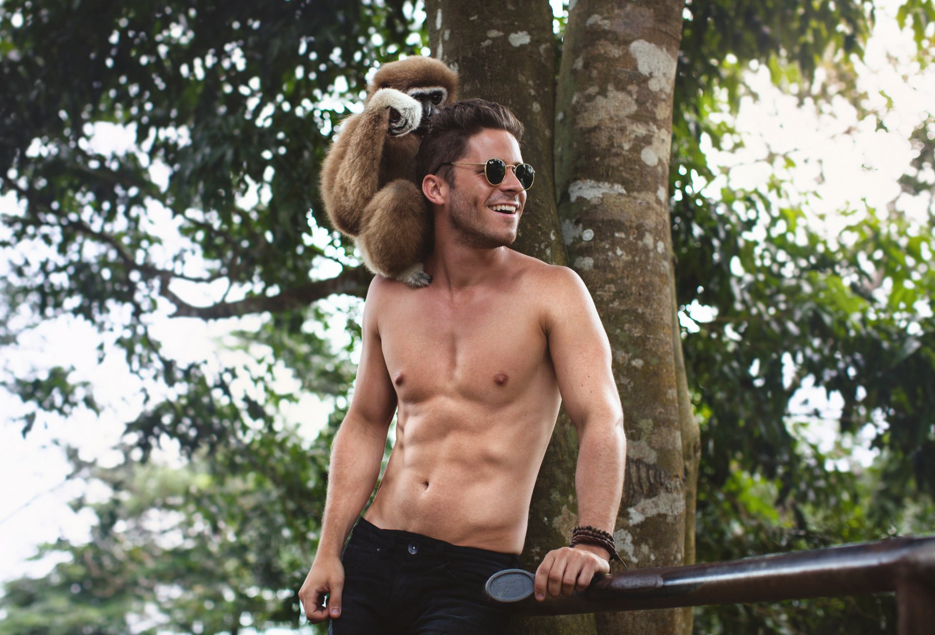 man guy torso abs glasses smile summer monkey monkey