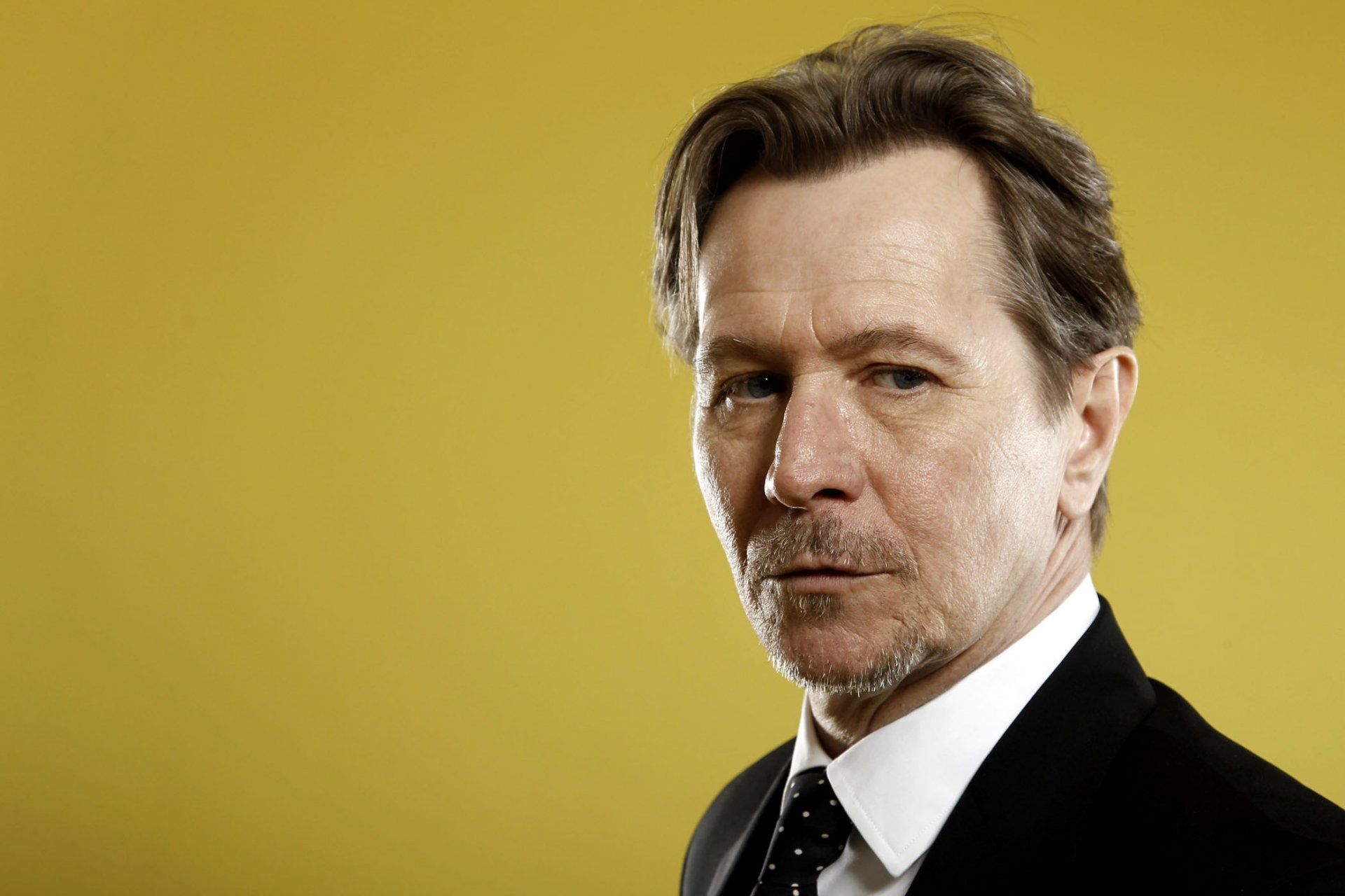 gary oldman acteur le regard