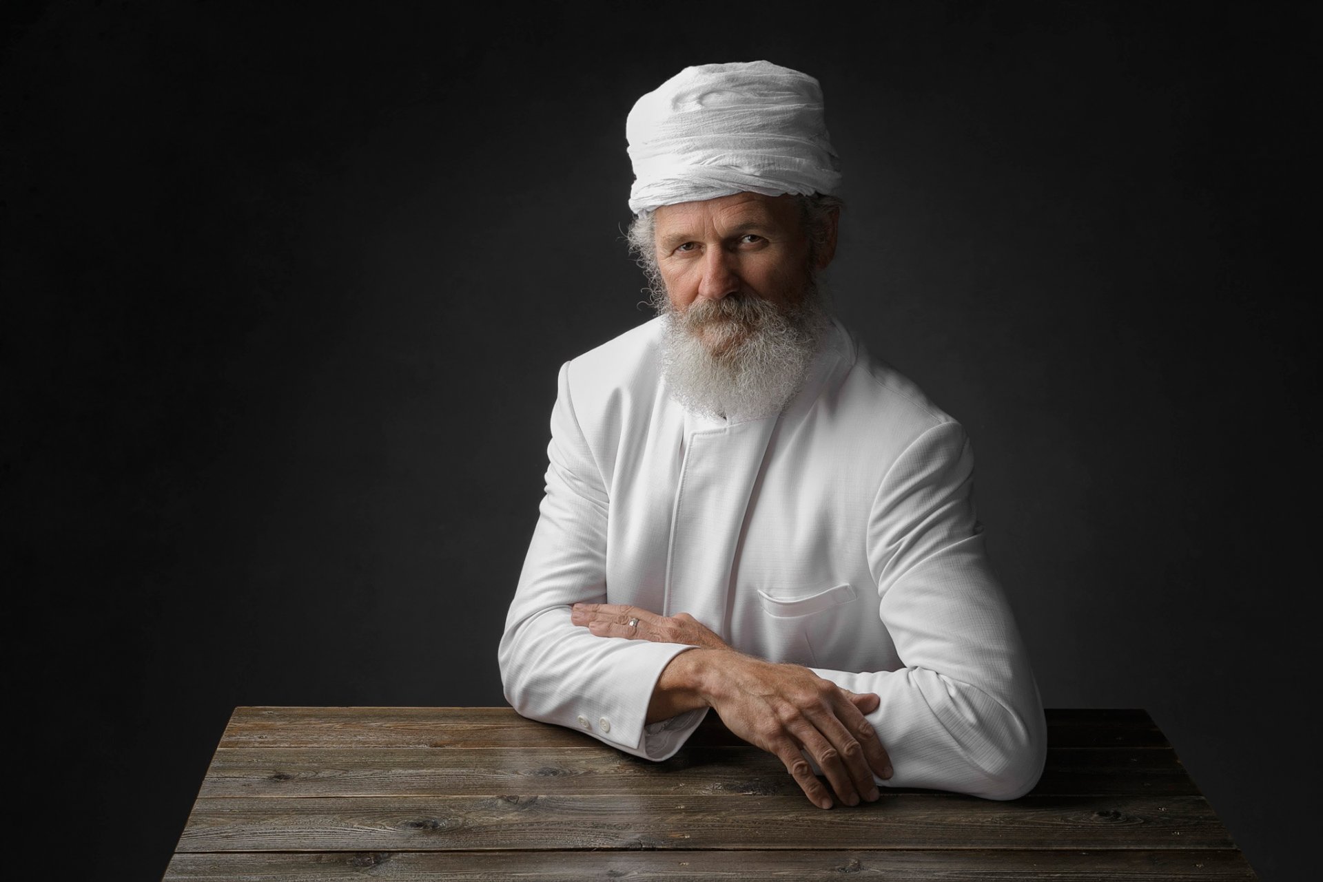 retrato barba gris abuelo