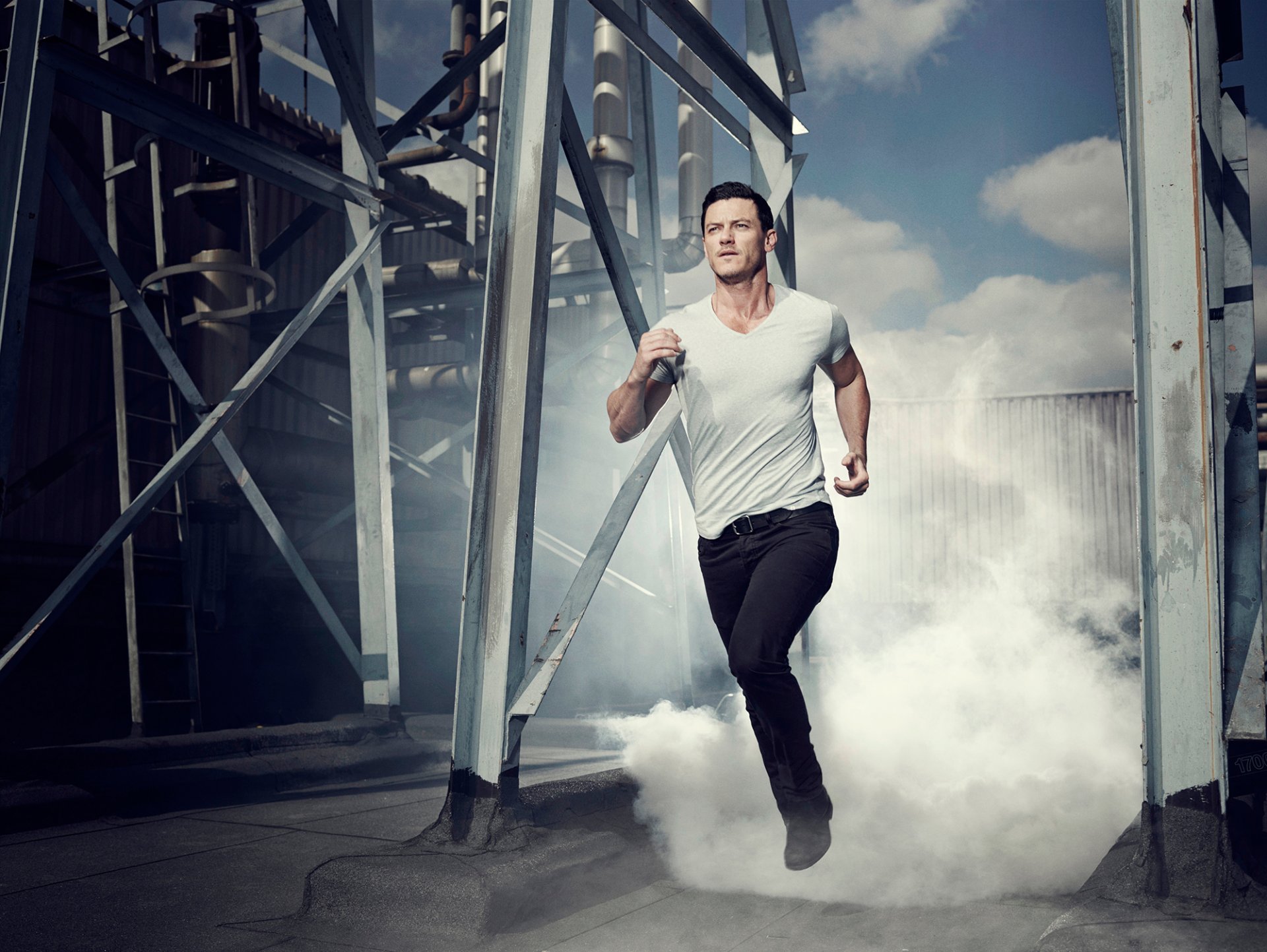 luke evans séance photo santé masculine