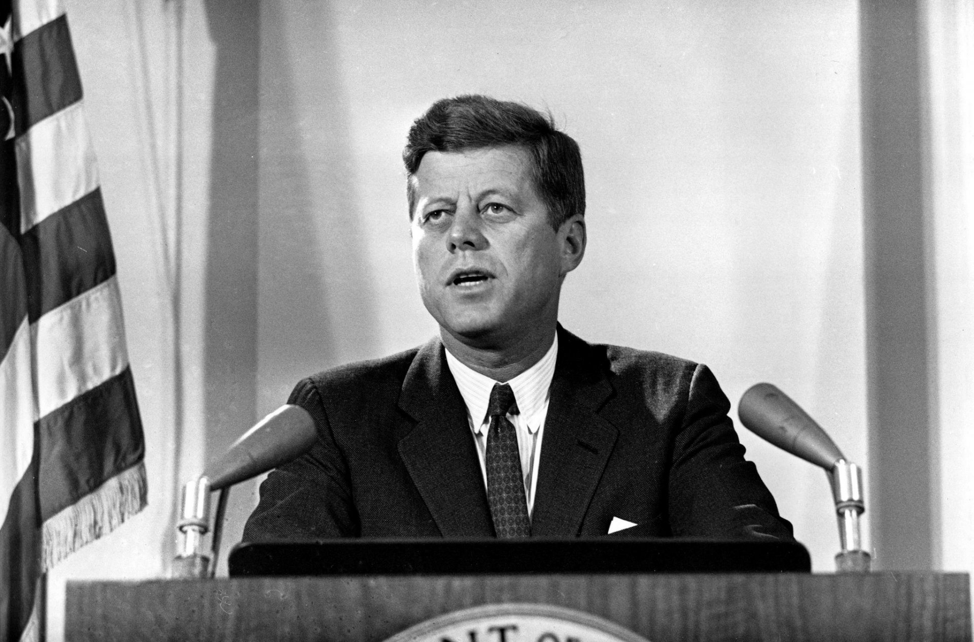 jfk джон фицджеральд кеннеди 35-й президент сша трибуна