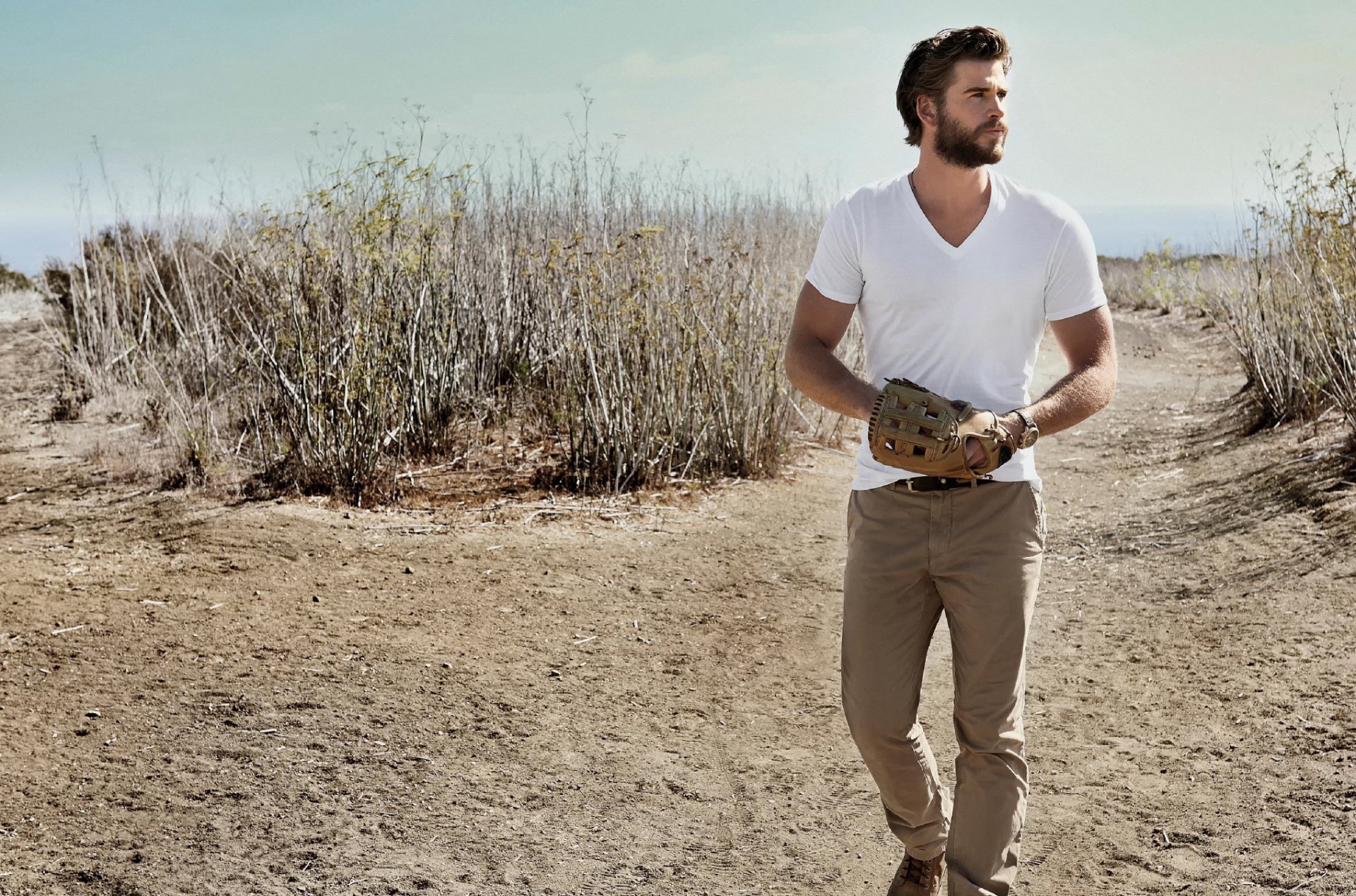 liam hemsworth séance photo fitness masculin