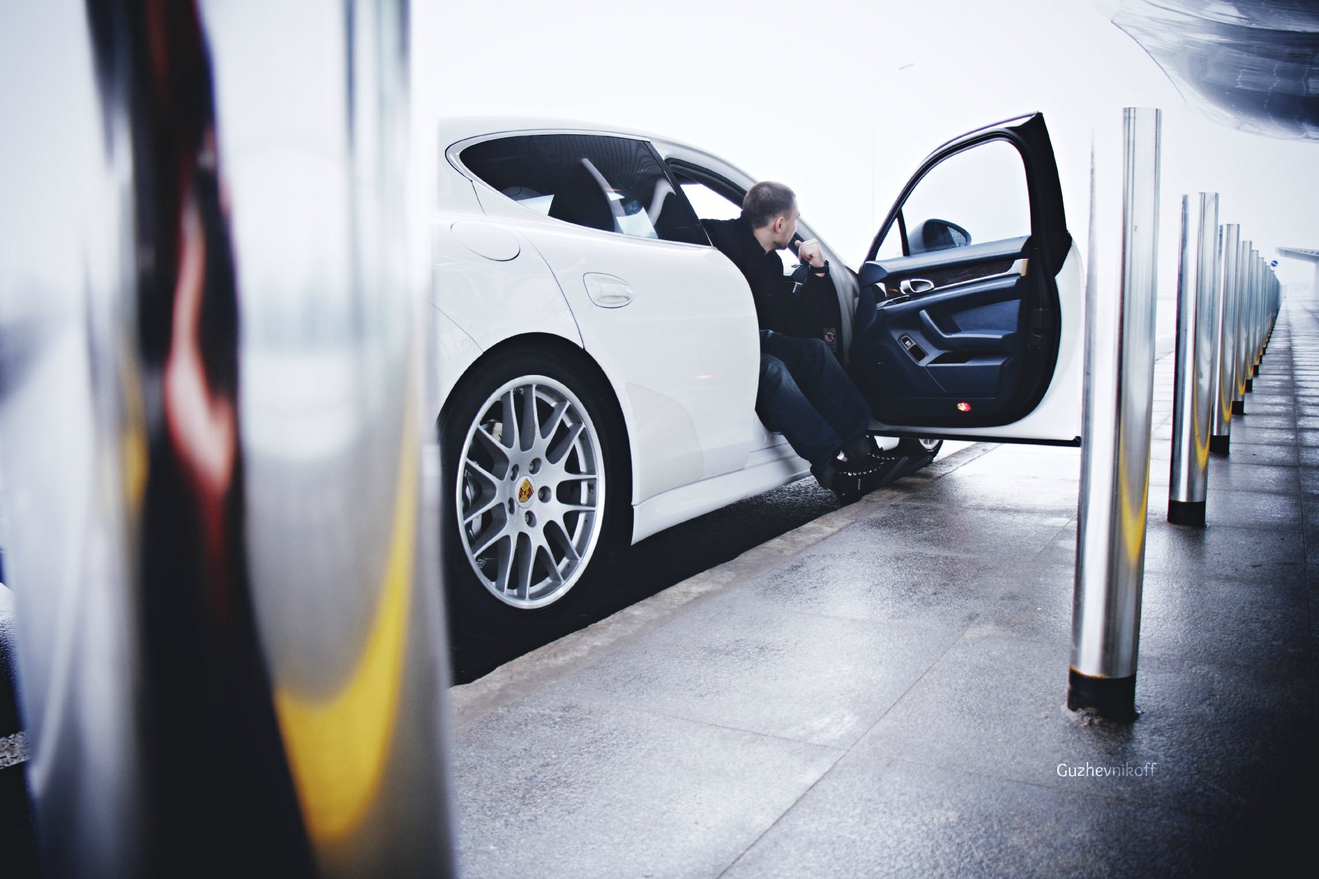 porsche panamera guy aéroport