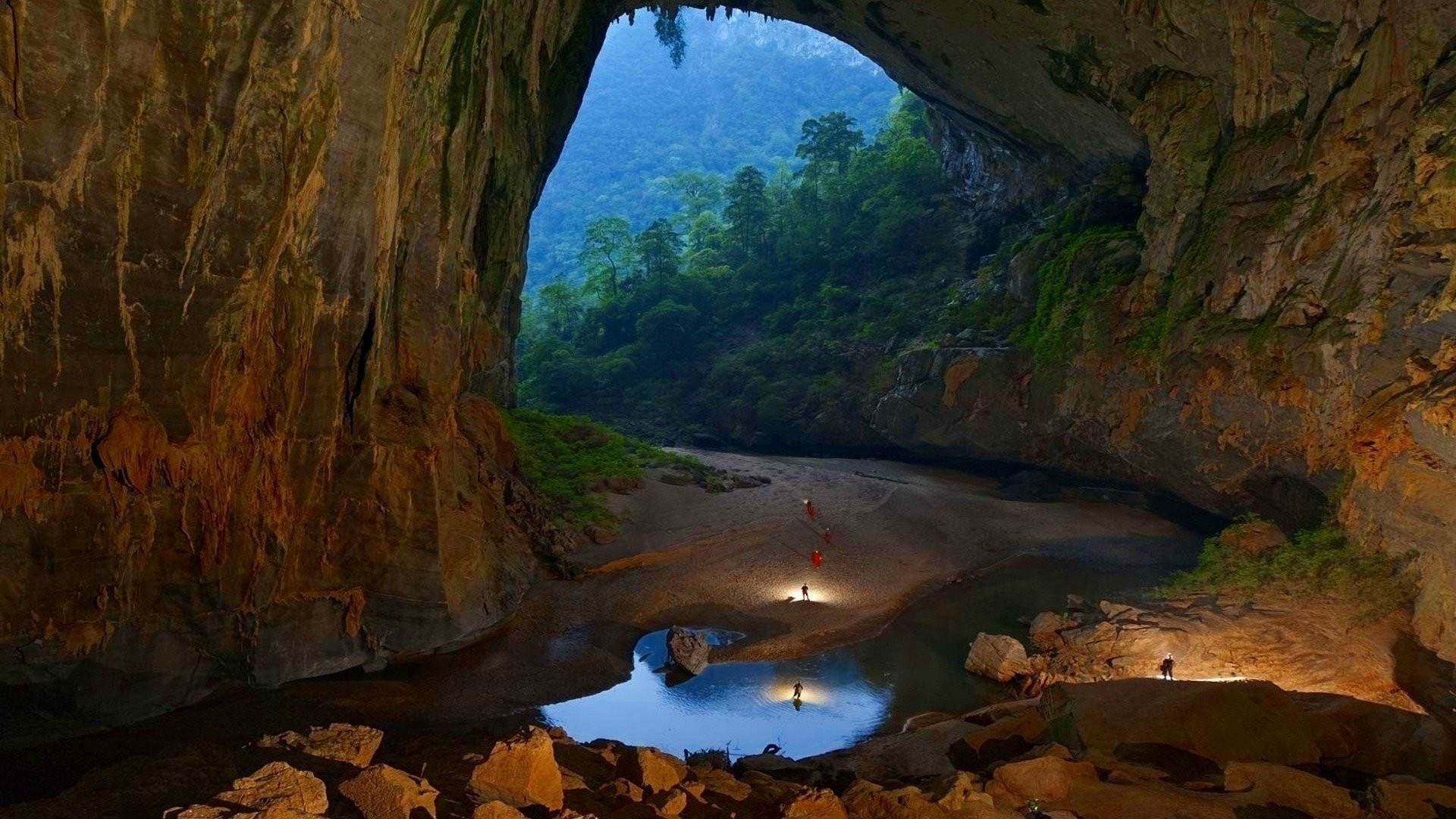 super photo montagnes rochers grotte joliment gens