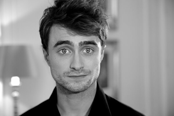 Daniel Radcliffe w czerni i bieli