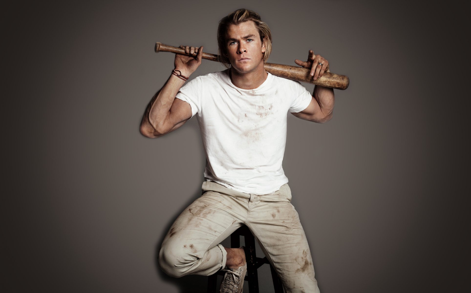 chris hemsworth séance photo gq magazine photographe paola kudacki