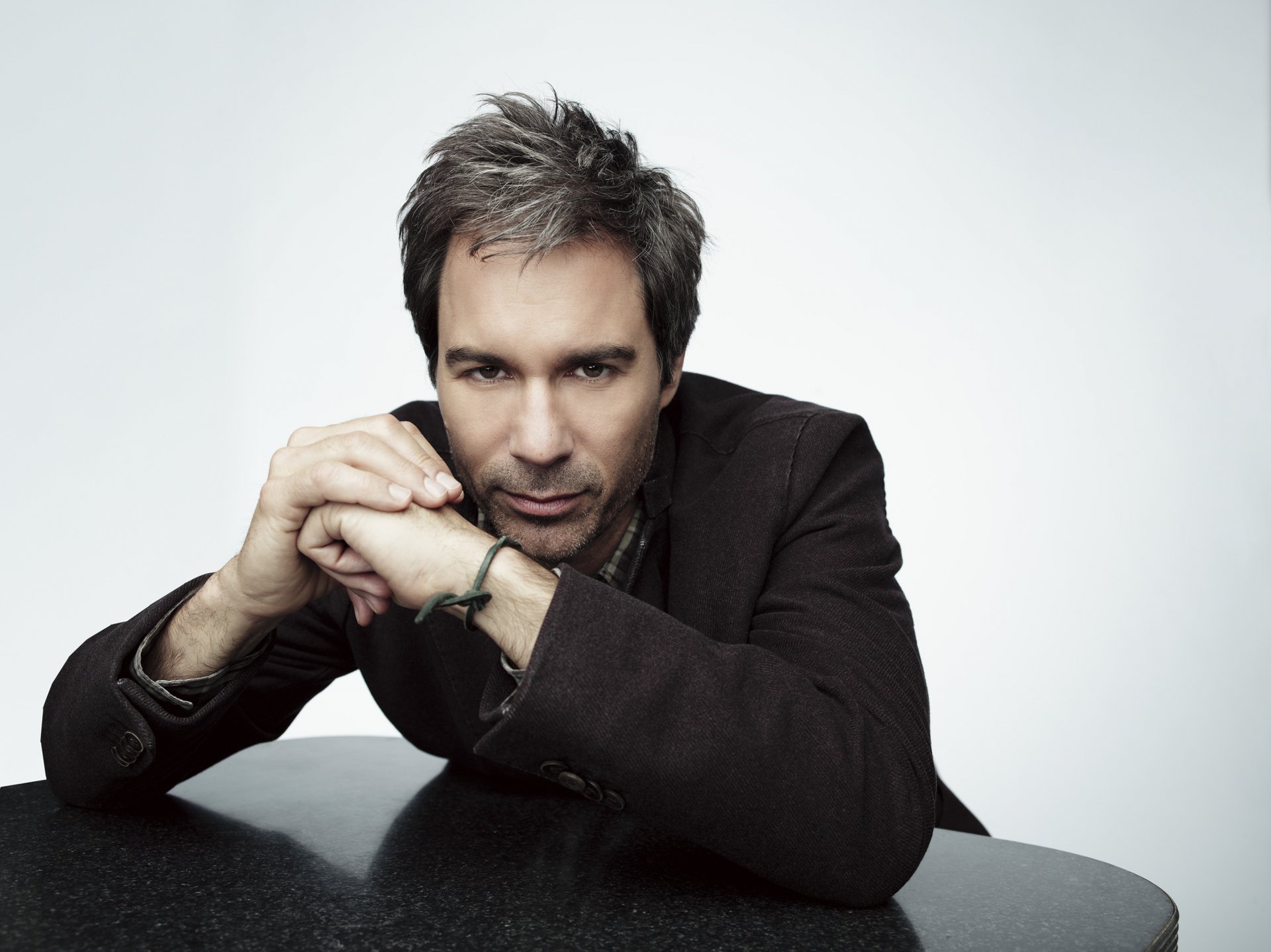 eric mccormack retrato