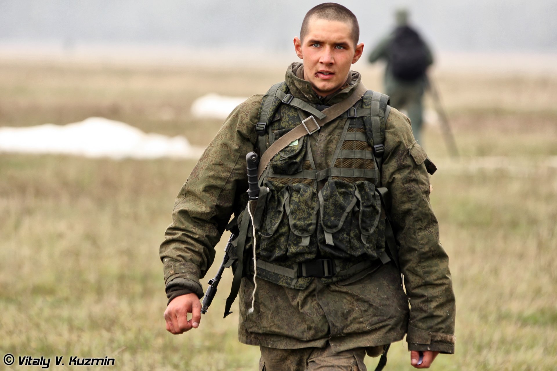 soldat troupes aéroportées parachutiste forces armées de la fédération de russie