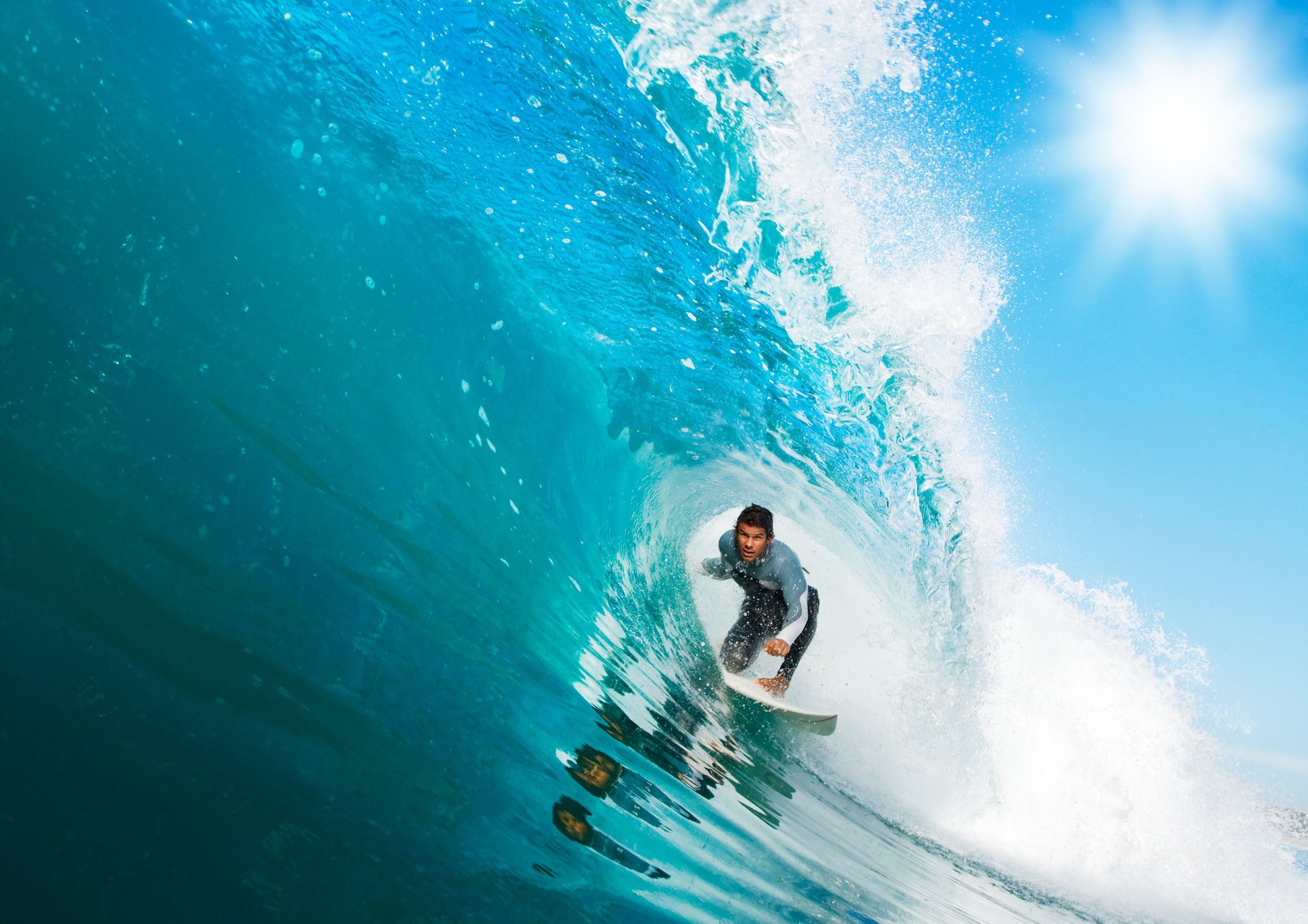 grzebień morze fala niebo deska słońce surfing