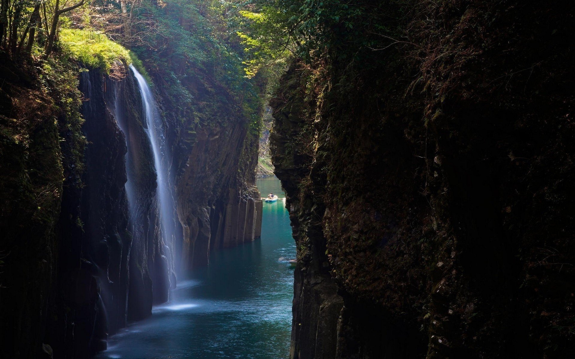 wasserfall felsen schön