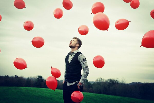 Red balls fly into the sky