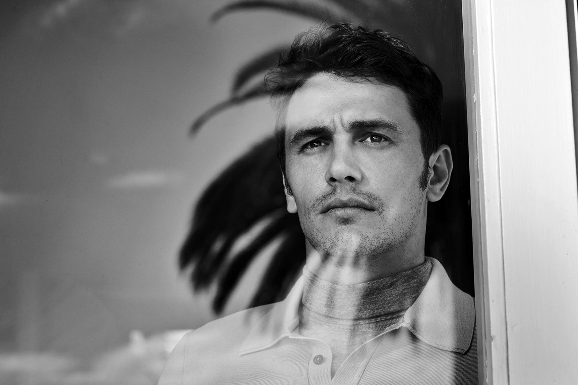 james franco actor hombre cara vista vidrio ventana blanco y negro