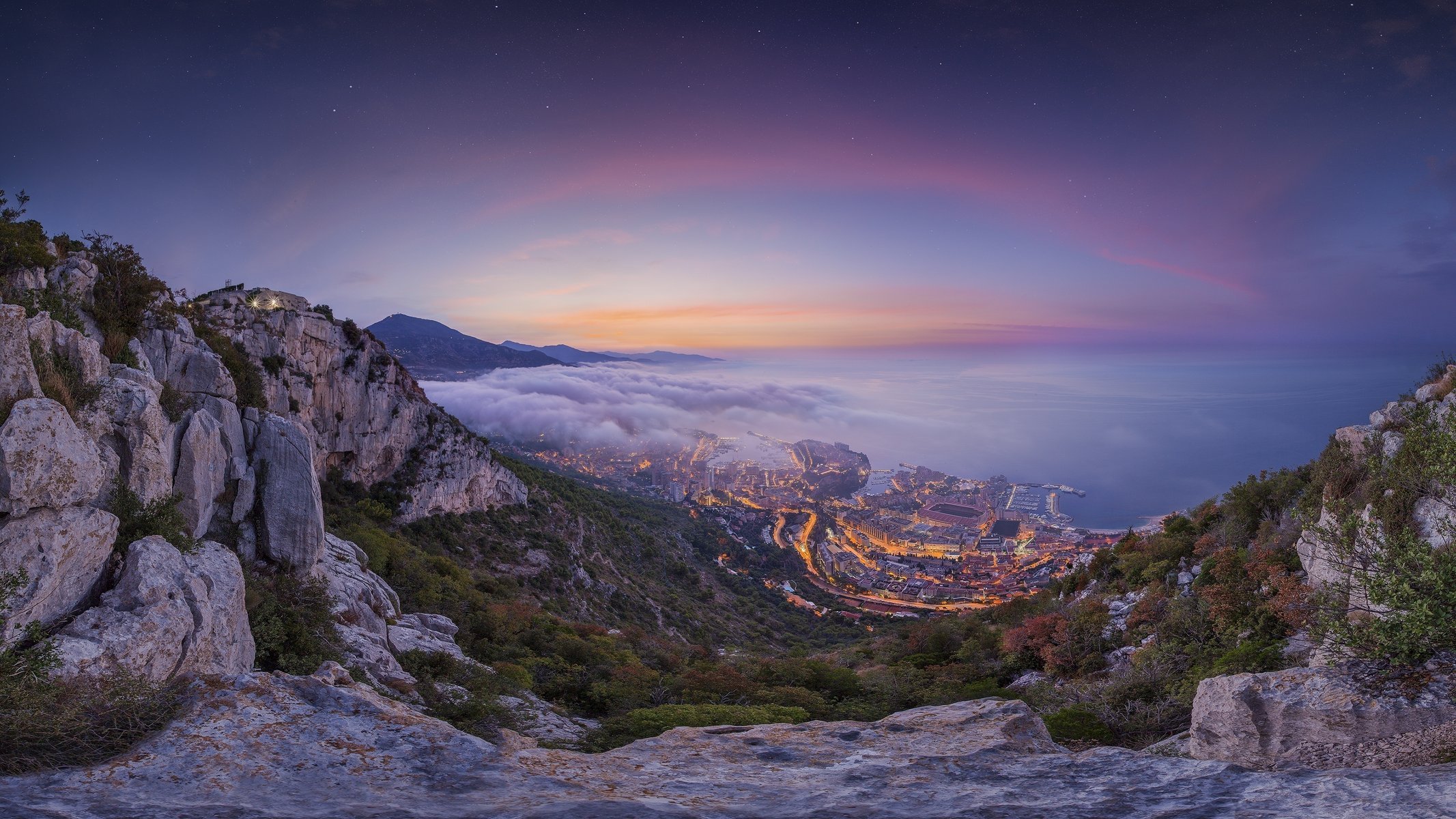 monaco ville matin mer montagnes