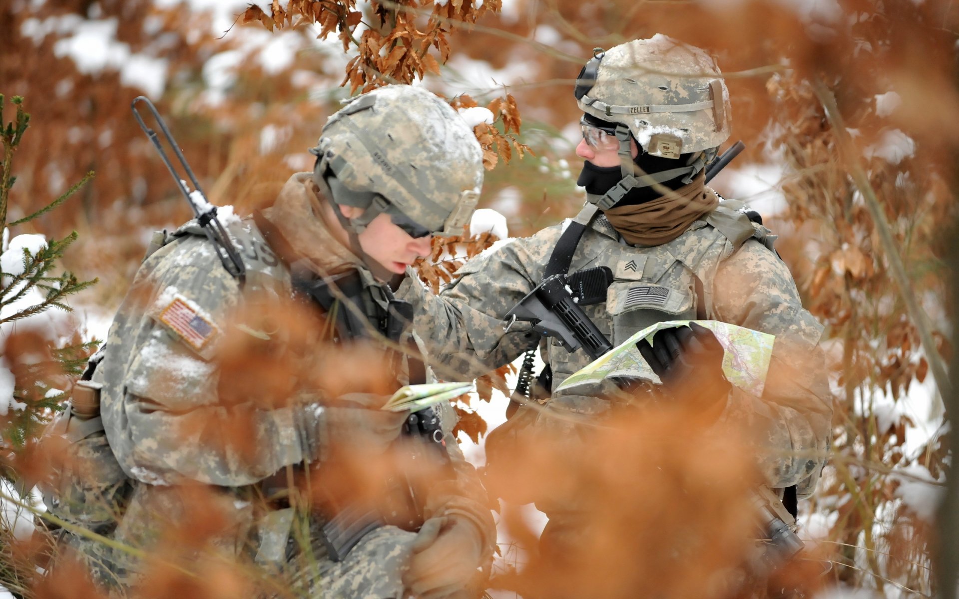 soldados armas ejército