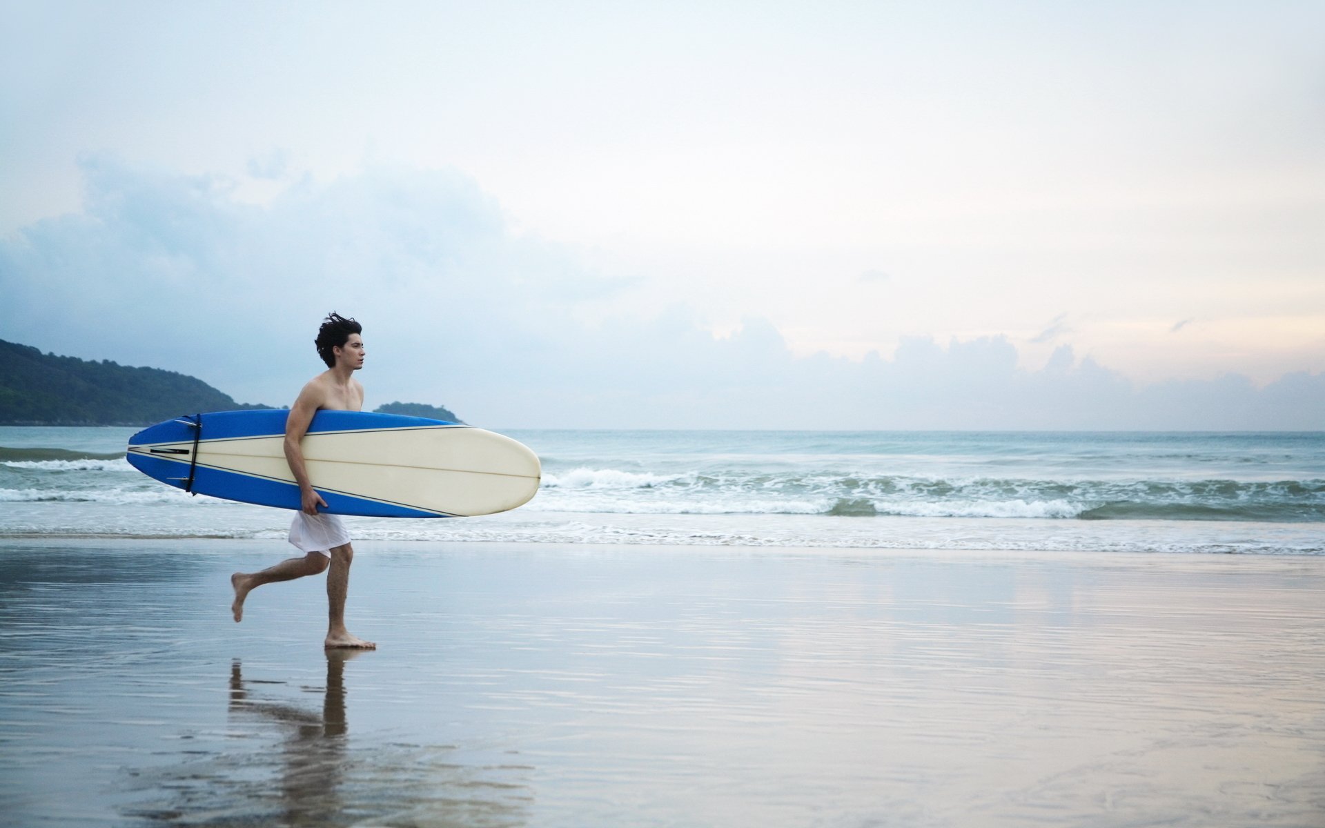 recreation board man guy beach sand shore