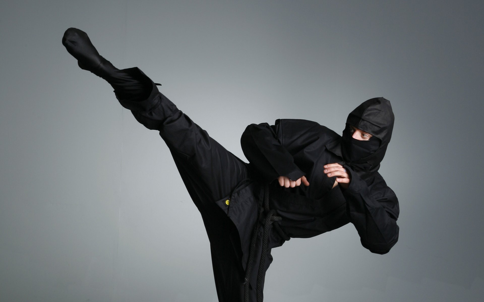 ninja traje negro