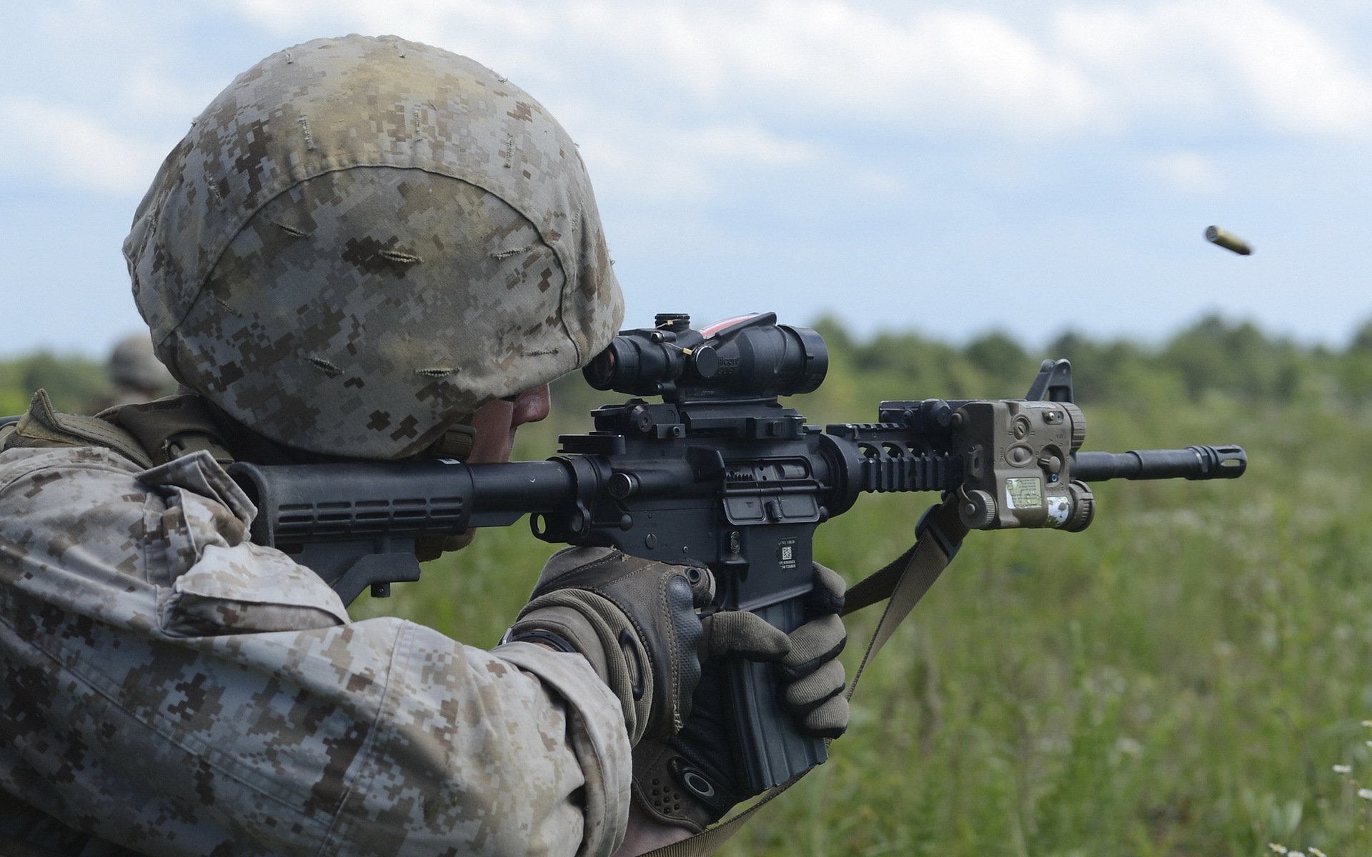 cuerpo de marines de los estados unidos soldado armas