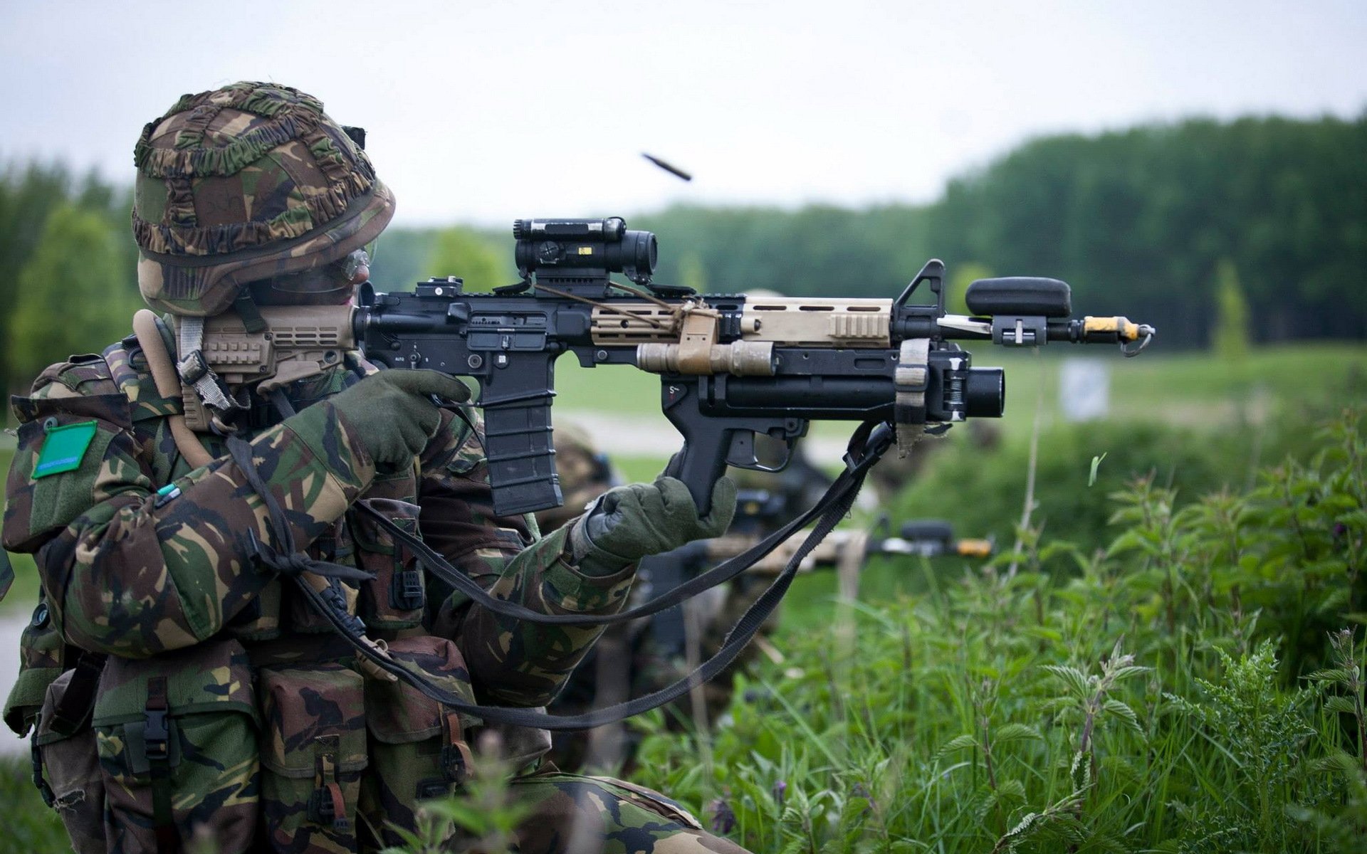 soldado armas disparos ejército real de los países bajos