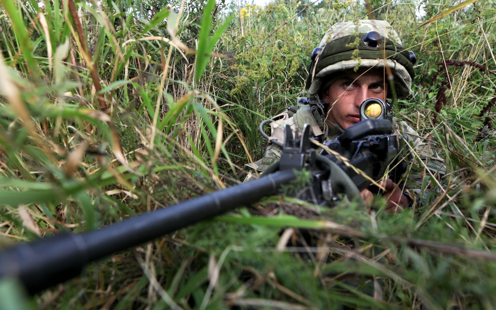 soldado armas ejército