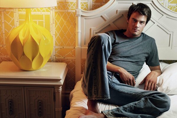 Table, bed and Josh duhamel