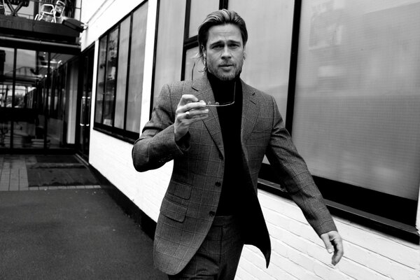 Foto en blanco y negro de Brad Pitt