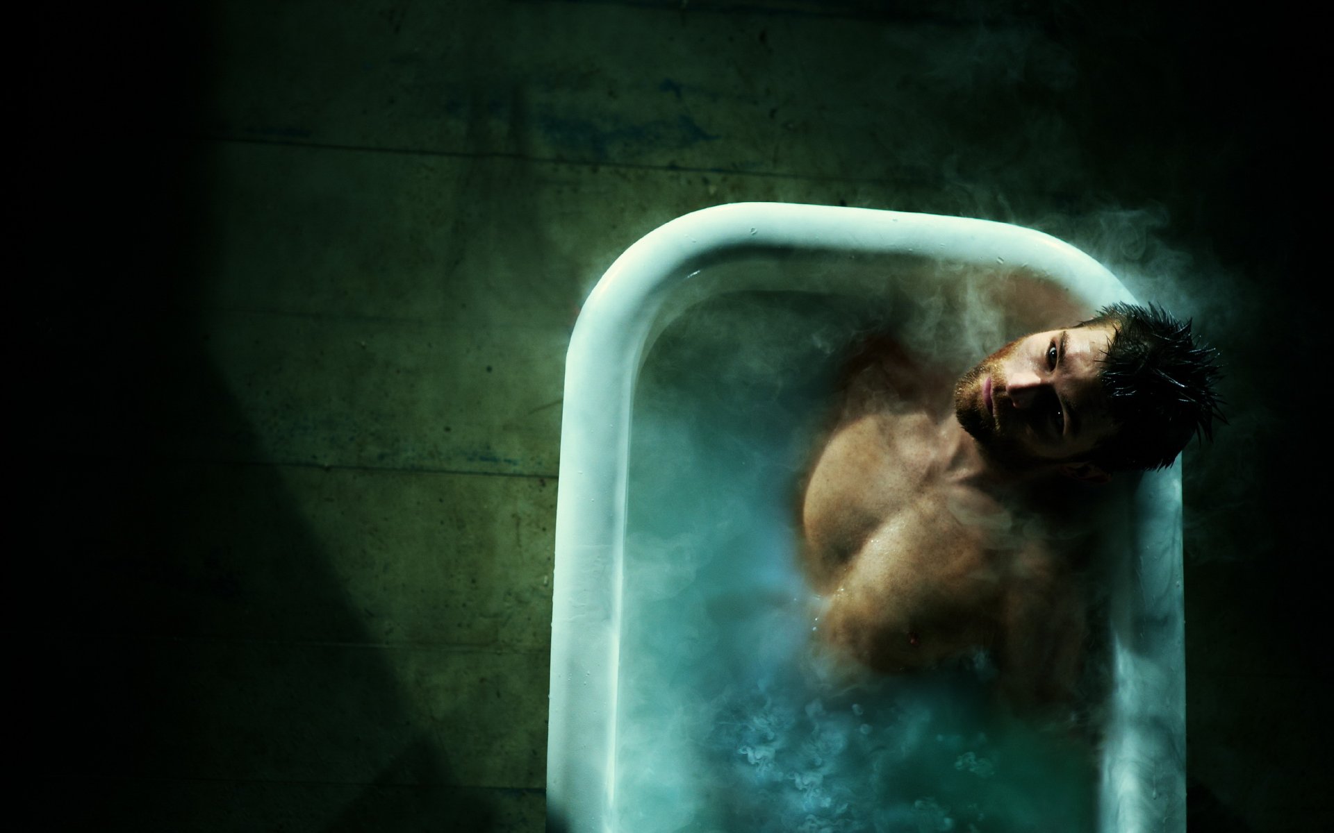 man bath background liam mcintyre