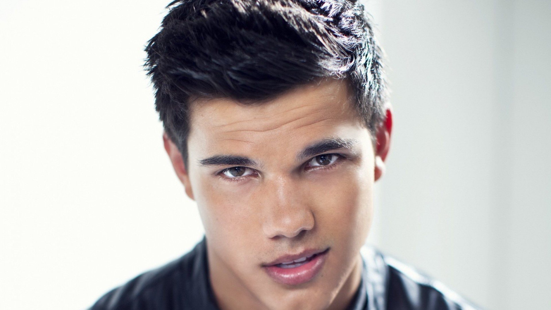 taylor lautner man twilight chase