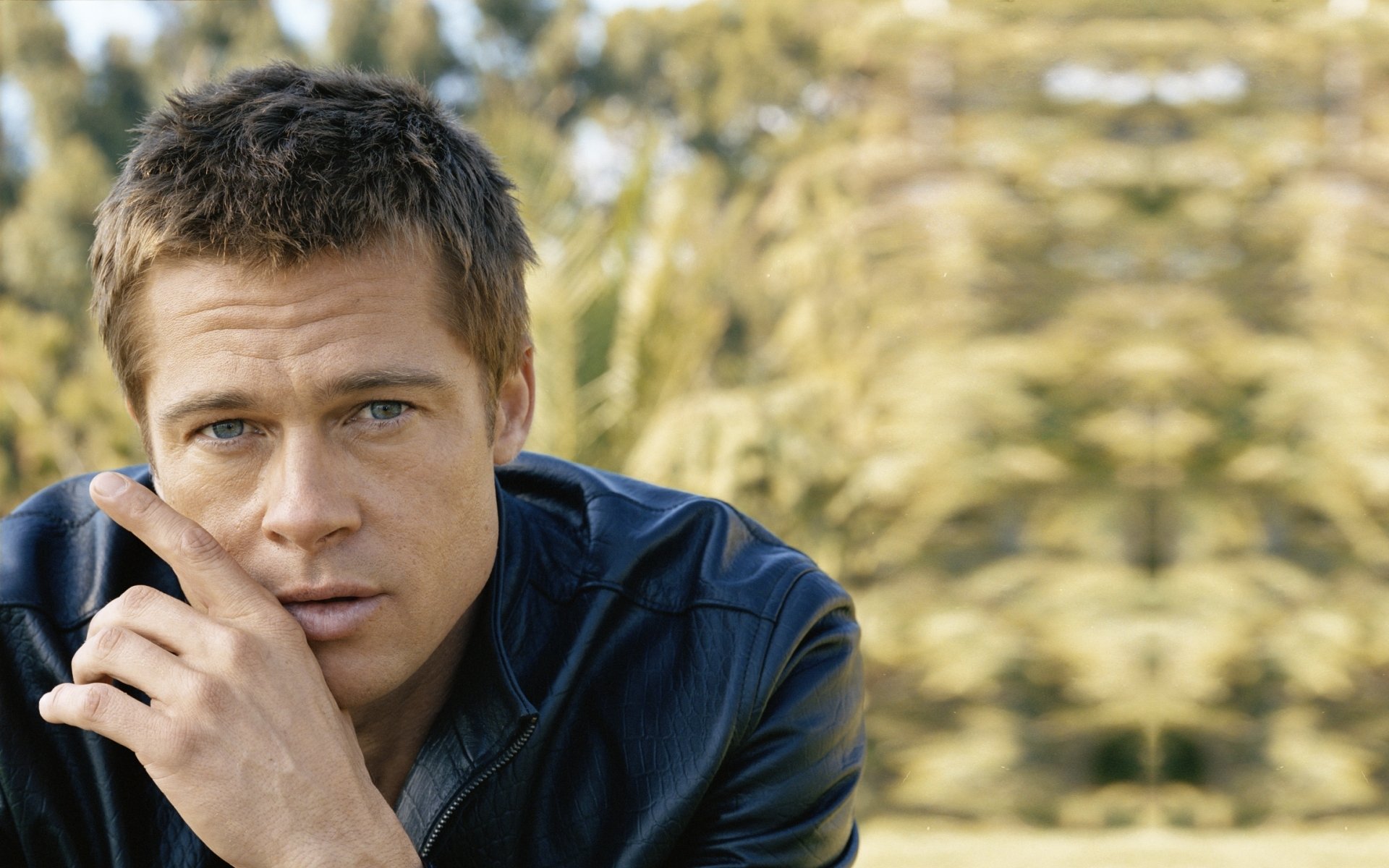 brad pitt produttore uomo sguardo