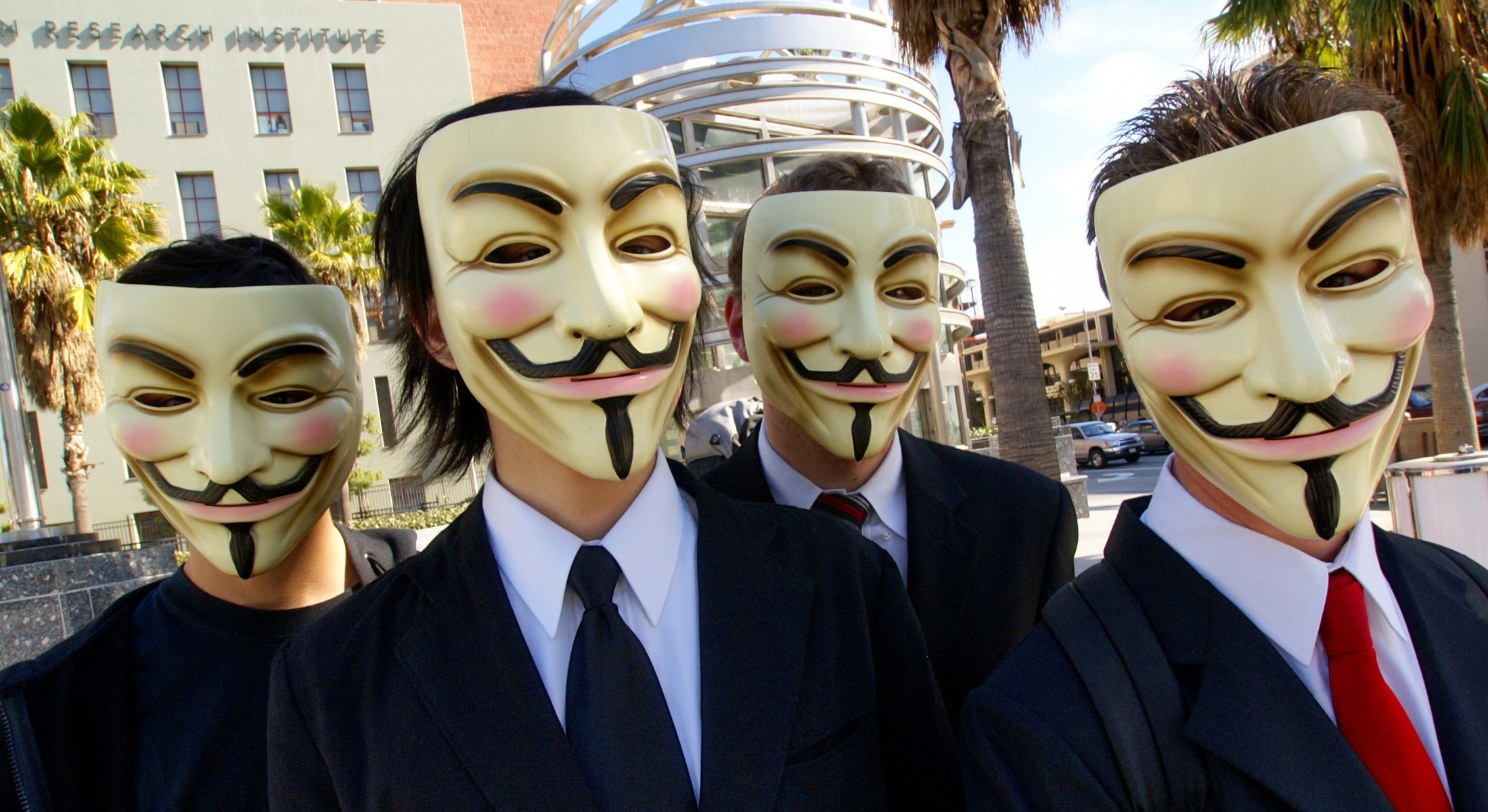 anonyme hackers groupement masques sourires