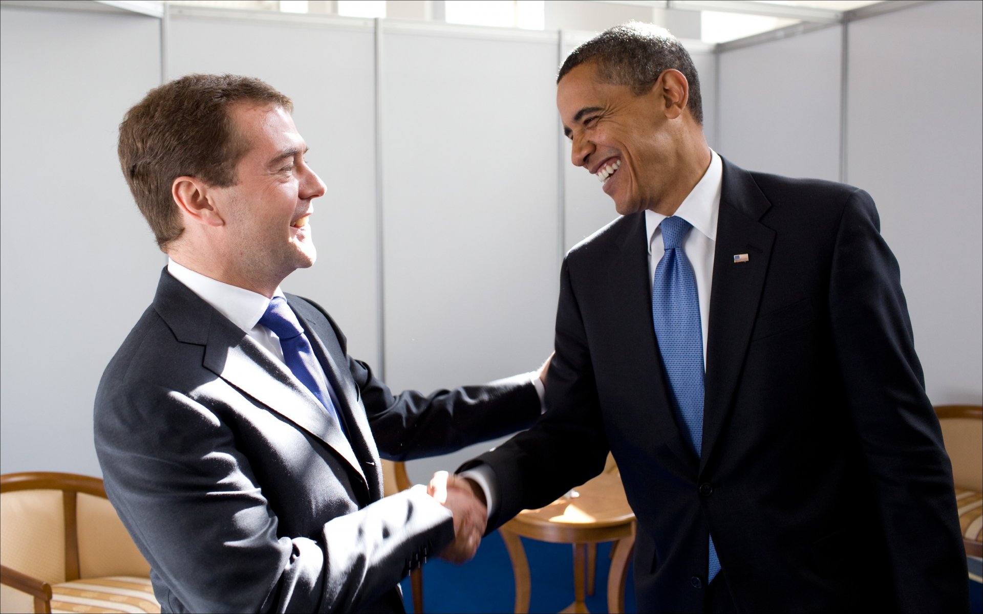 friendship friends handshake smile presidents medvedev barack obama meeting moscow 2009