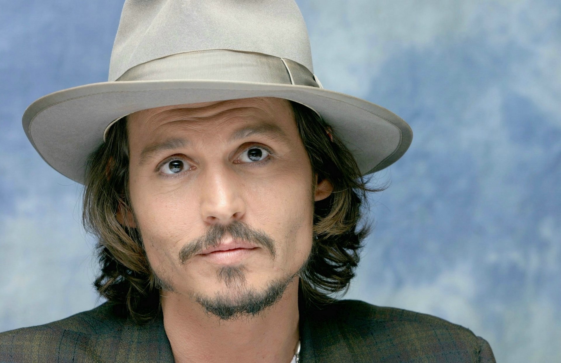 johnny depp acteur chapeau