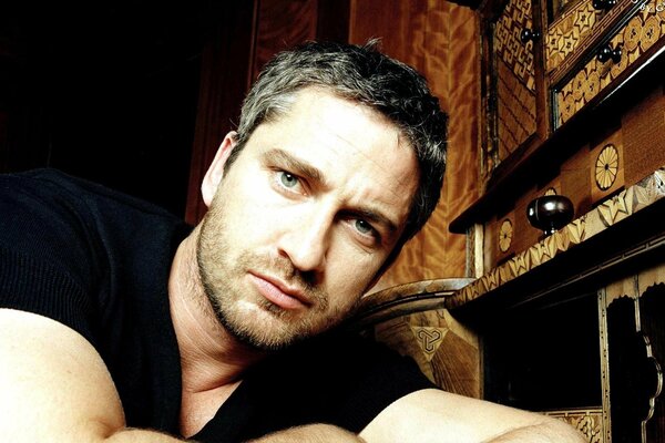 Gerard Butler and slight unshaven