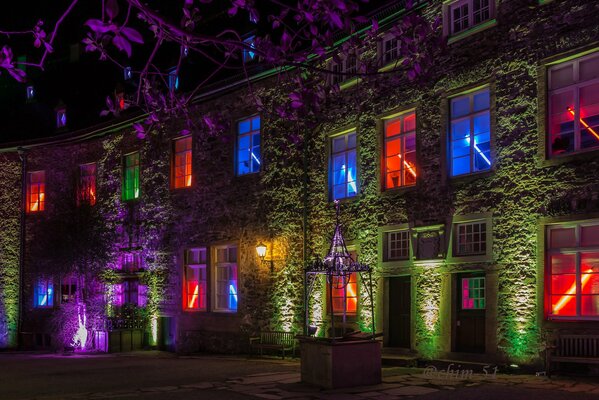 Luces nocturnas de la ciudad en Alemania