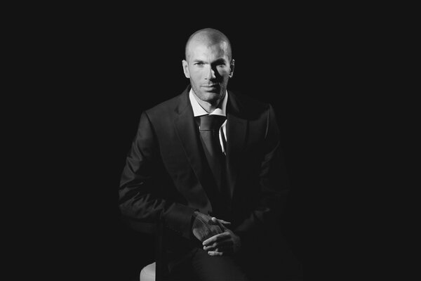 Foto del calciatore Zinedine Zidane in costume