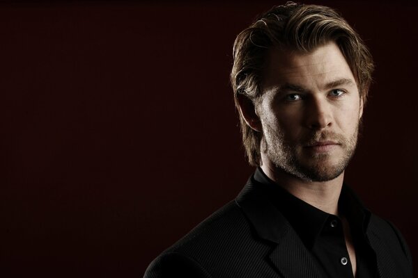 Brutales Foto des australischen Schauspielers Chris Hemsworth