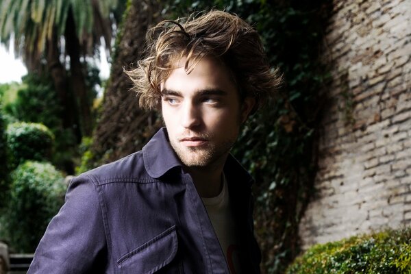 Robert pattison large photo