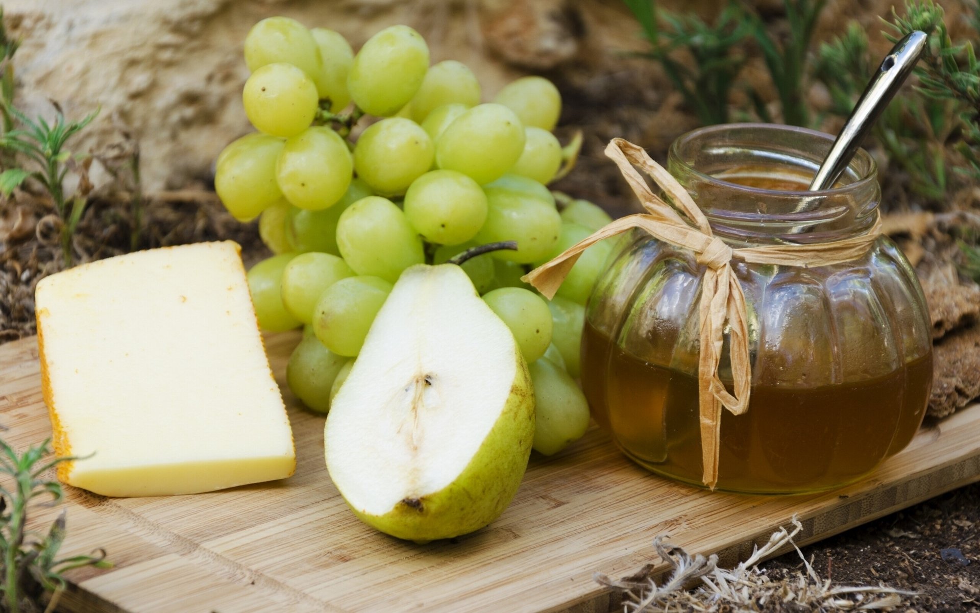 raisin fromage poire nature morte