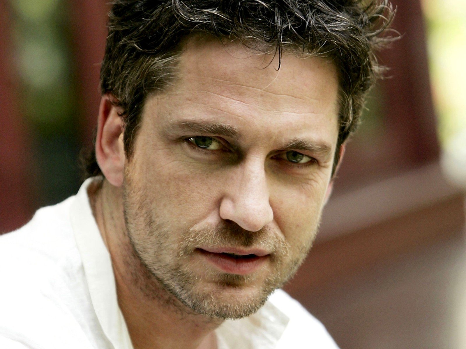 gerard butler männlich gesicht augen blick borsten