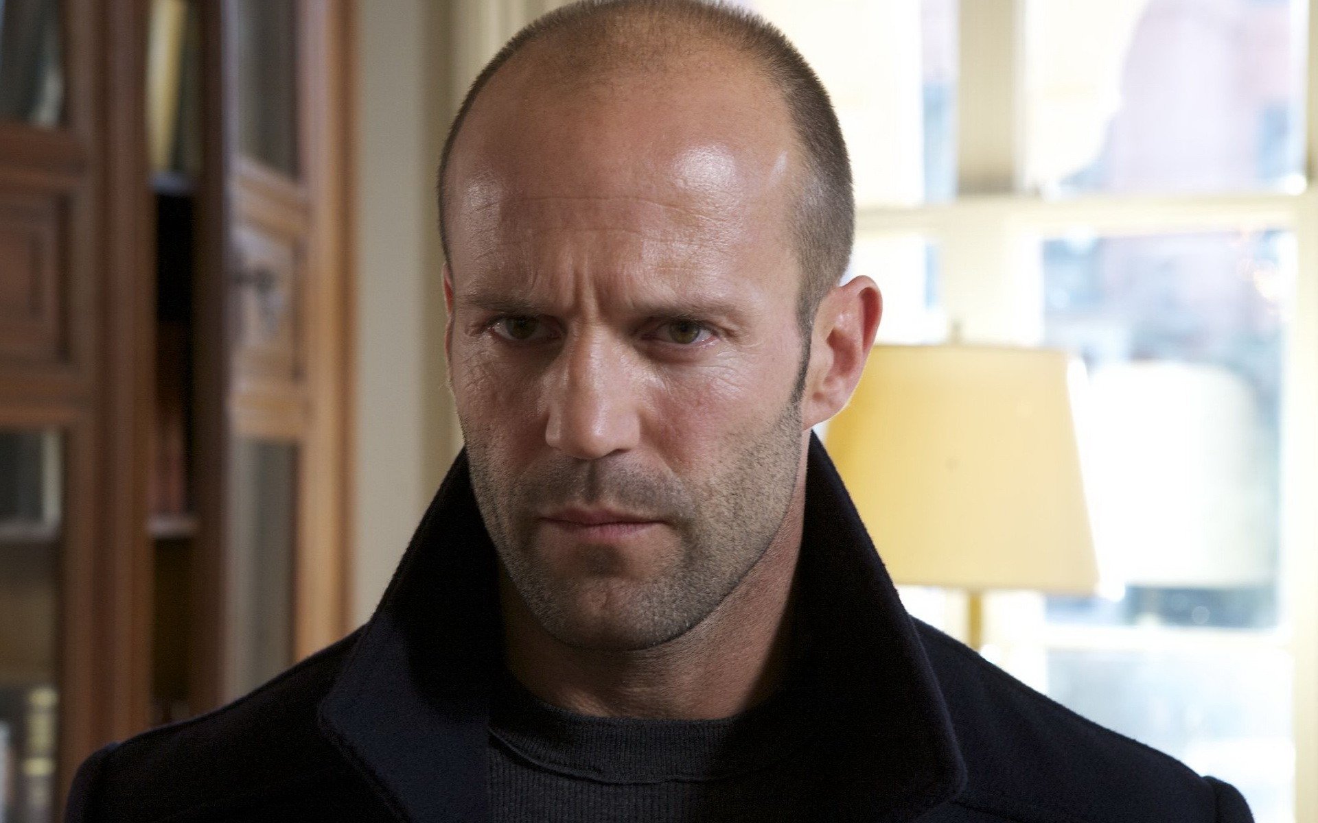 mechanik jason statham spojrzenie