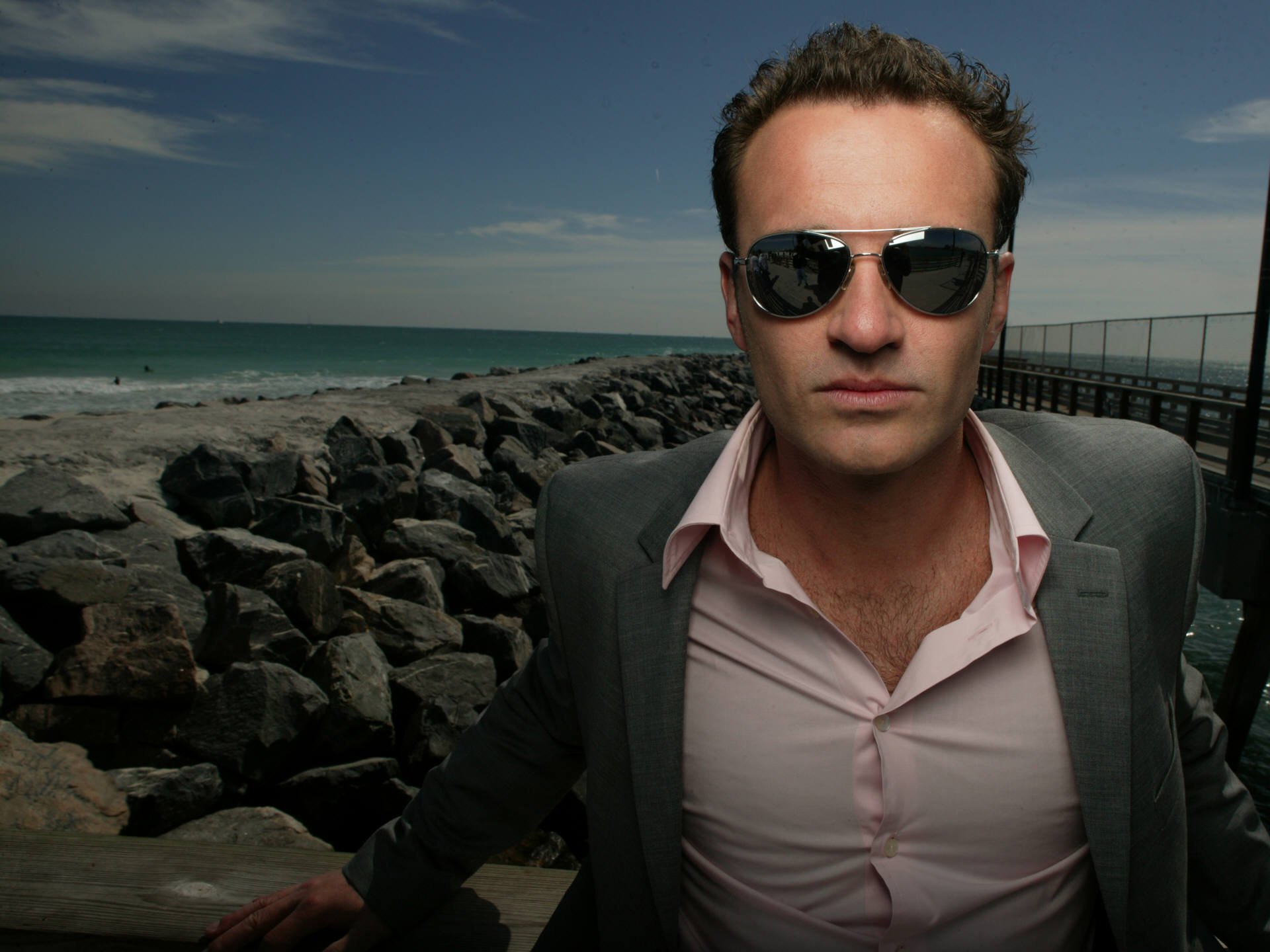 morze julian mcmahon kamienie