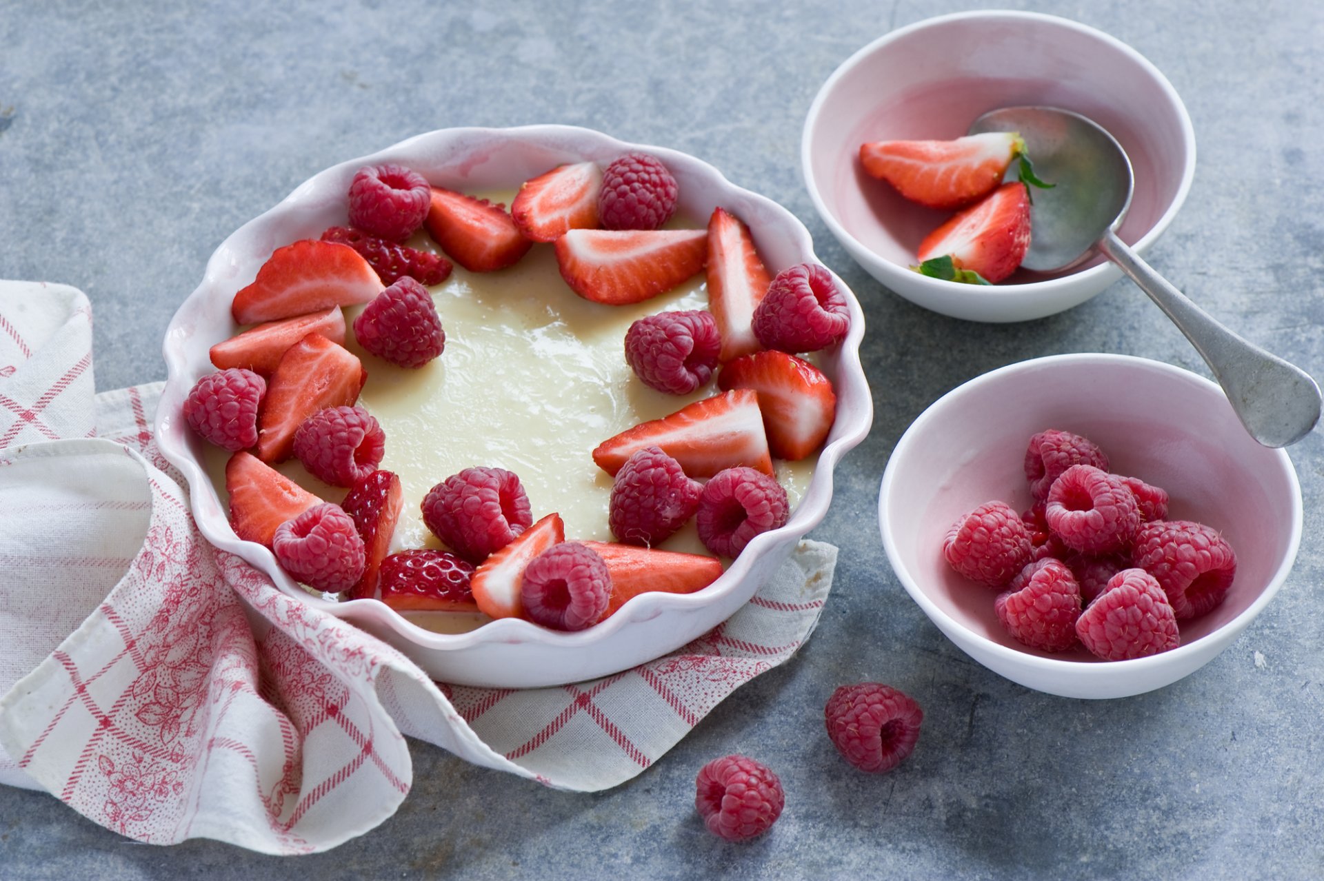 tarte baies fraises framboises