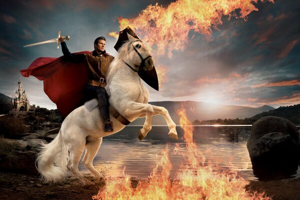 Ein Ritter auf einem weißen Pferd in Feuer gehüllt