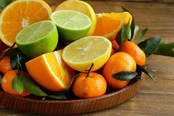 Vitamin C-Gehalt in Zitrusfrüchten: Wo ist mehr?