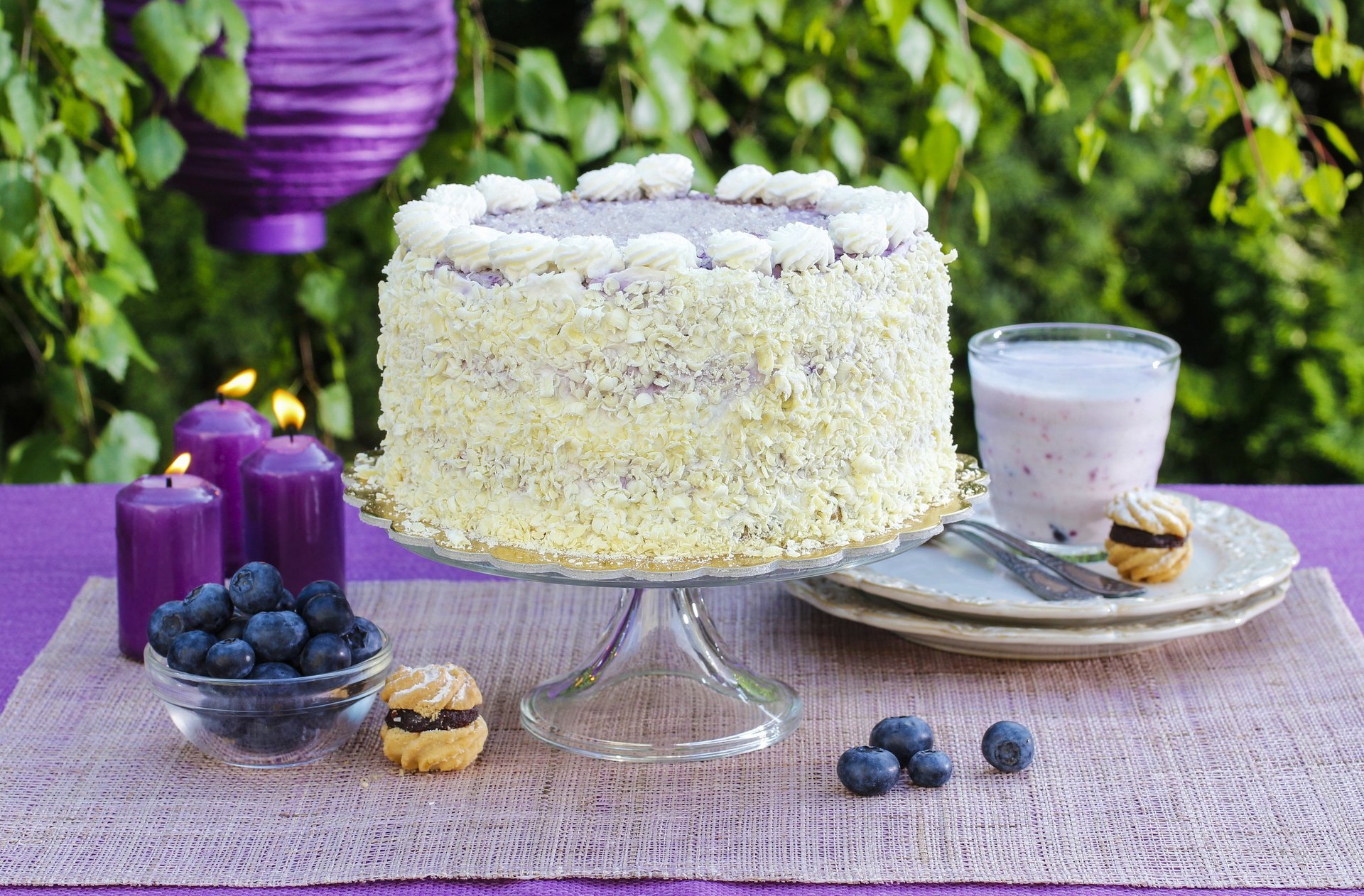 backen süße kuchen kekse joghurt blaubeeren kerzen