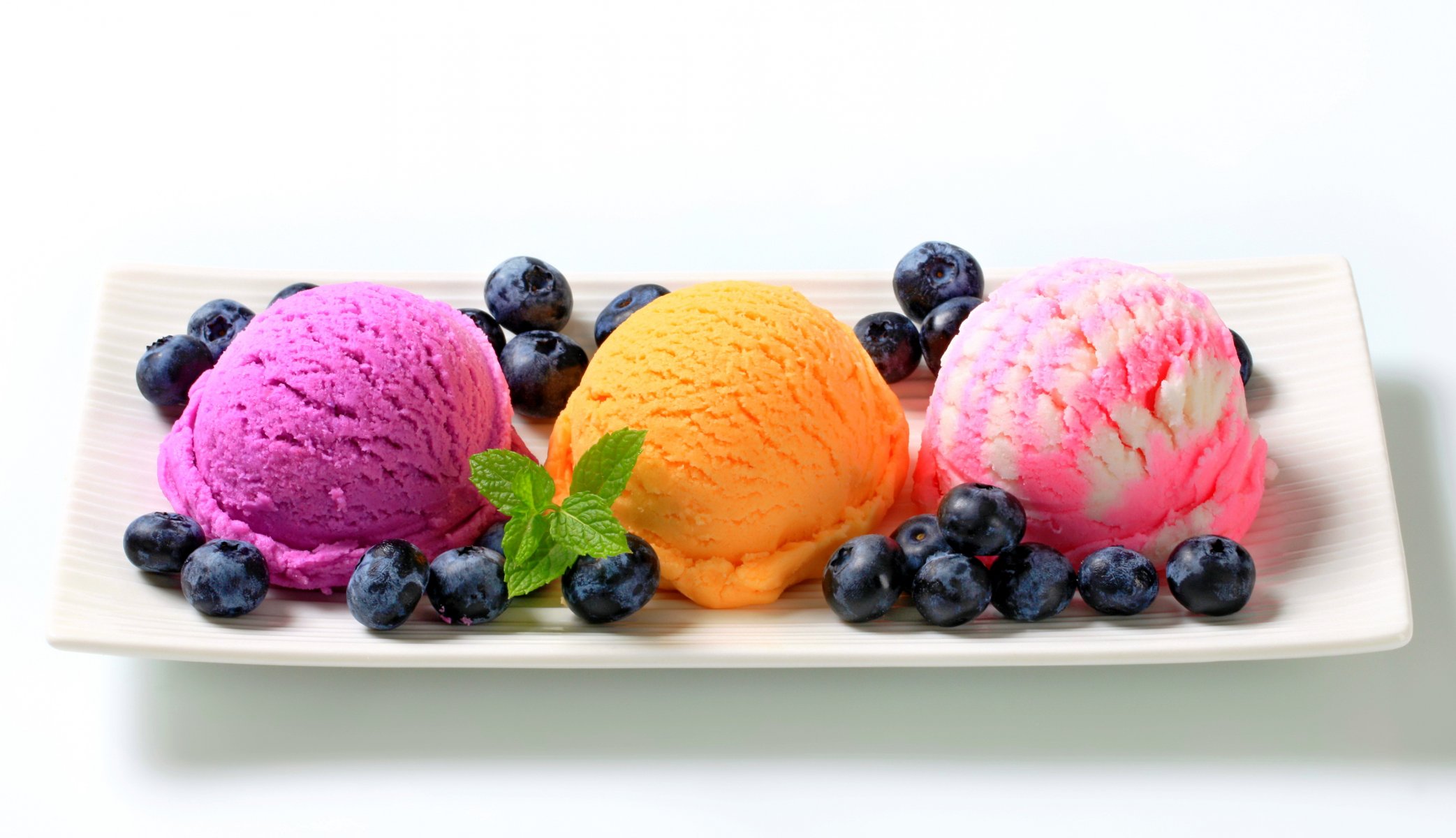 gelato colorato bacche dessert piatto delizioso yummy