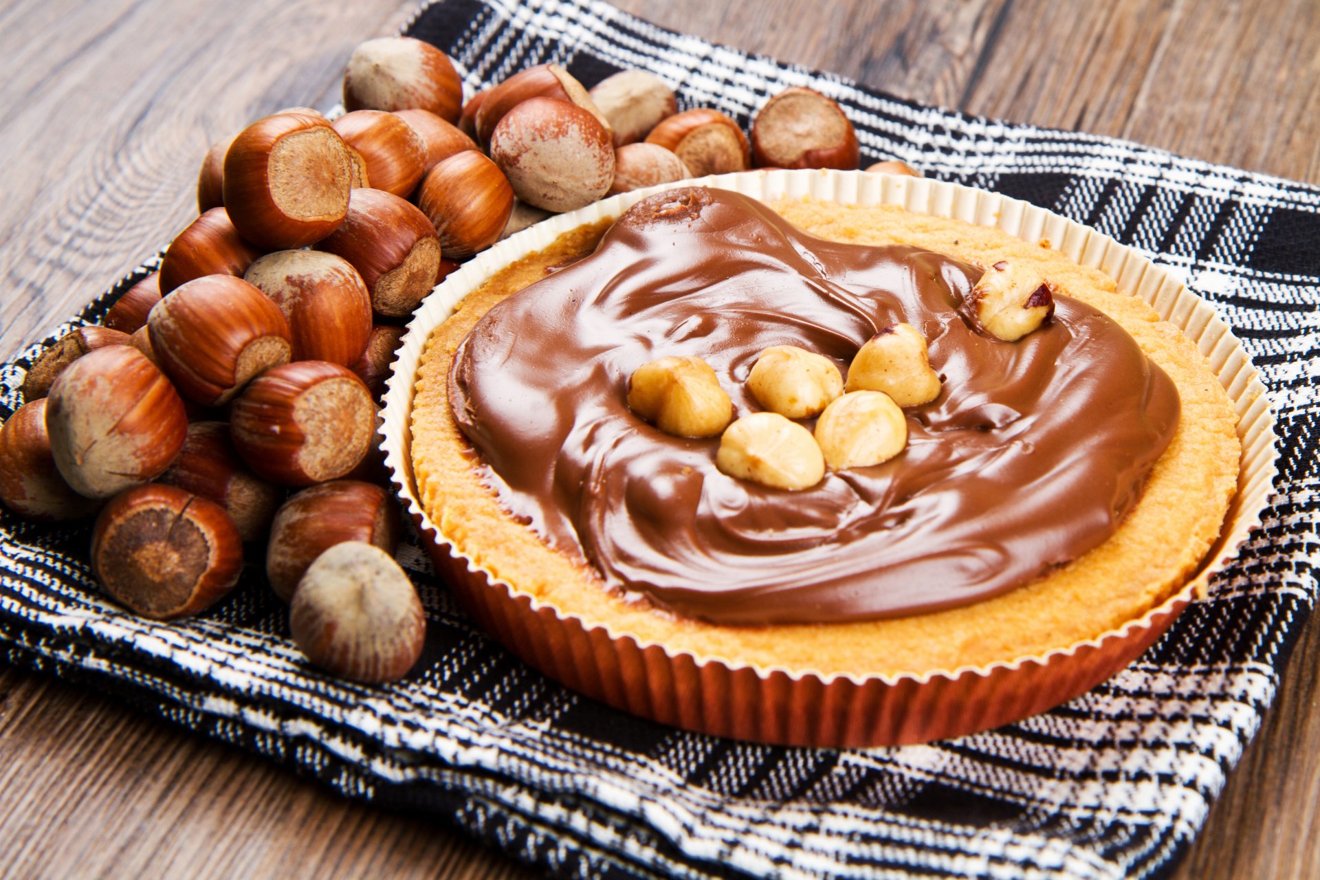 cake chocolate cream nuts forest hazelnuts baking dessert